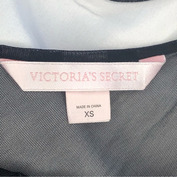 Vintage Y2K Victoria’s Secret Black Lace Nightgown - Picture 9 of 10